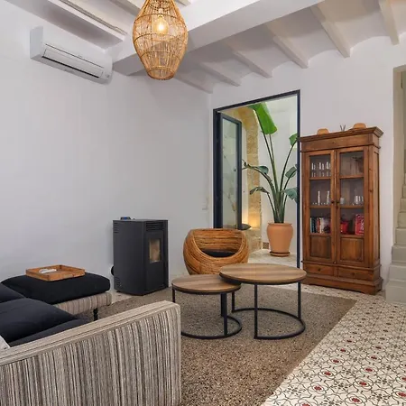 Casa En Grenyo, *